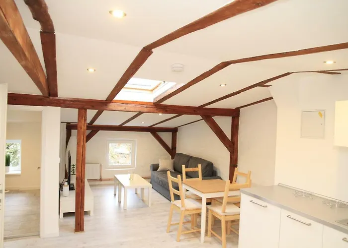 Gemuetliche Dachgeschosswohnung Mit Altbaucharme